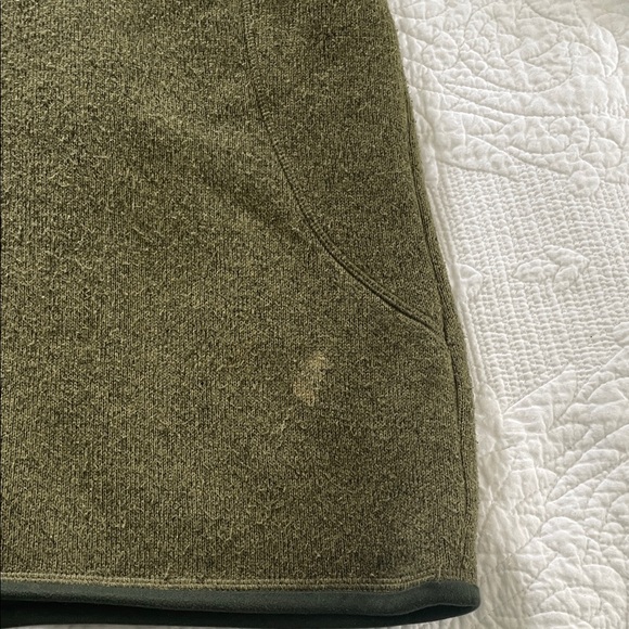 Patagonia Olive and Forest Green Fleece Quarter Zip Jacket - Picture 7 of 8